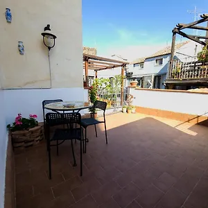 la-casa-dietro-le-quinte.catania-hotels.net/