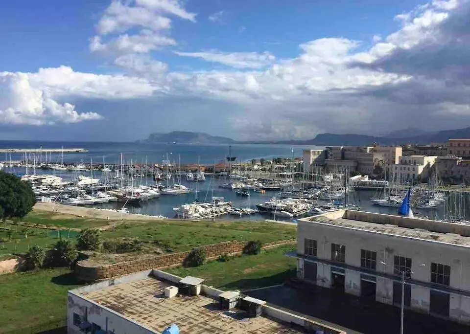 Appartamento Vela House Charming Front Of The Sea Palermo Italia